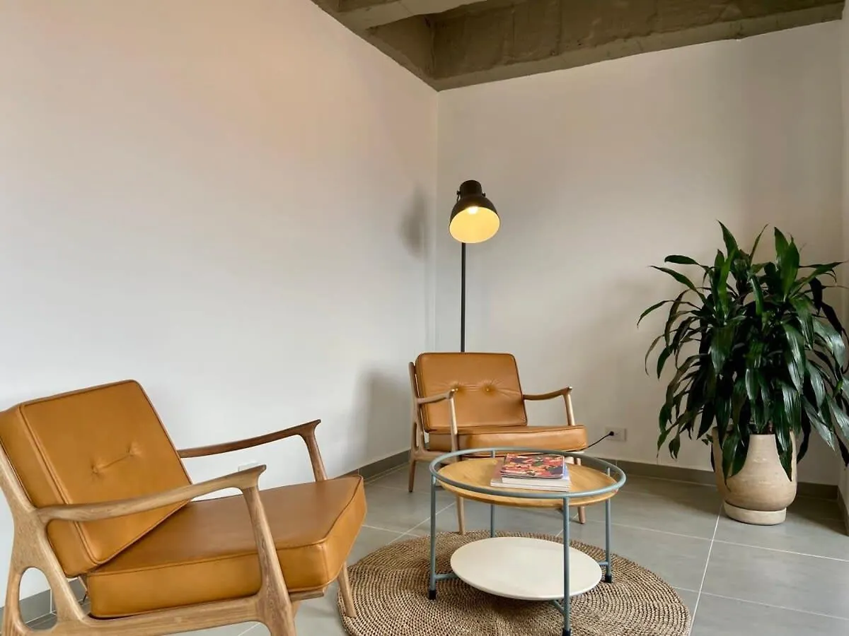 Captivating 2Br With Balcony In Laureles Medellin Colombia
