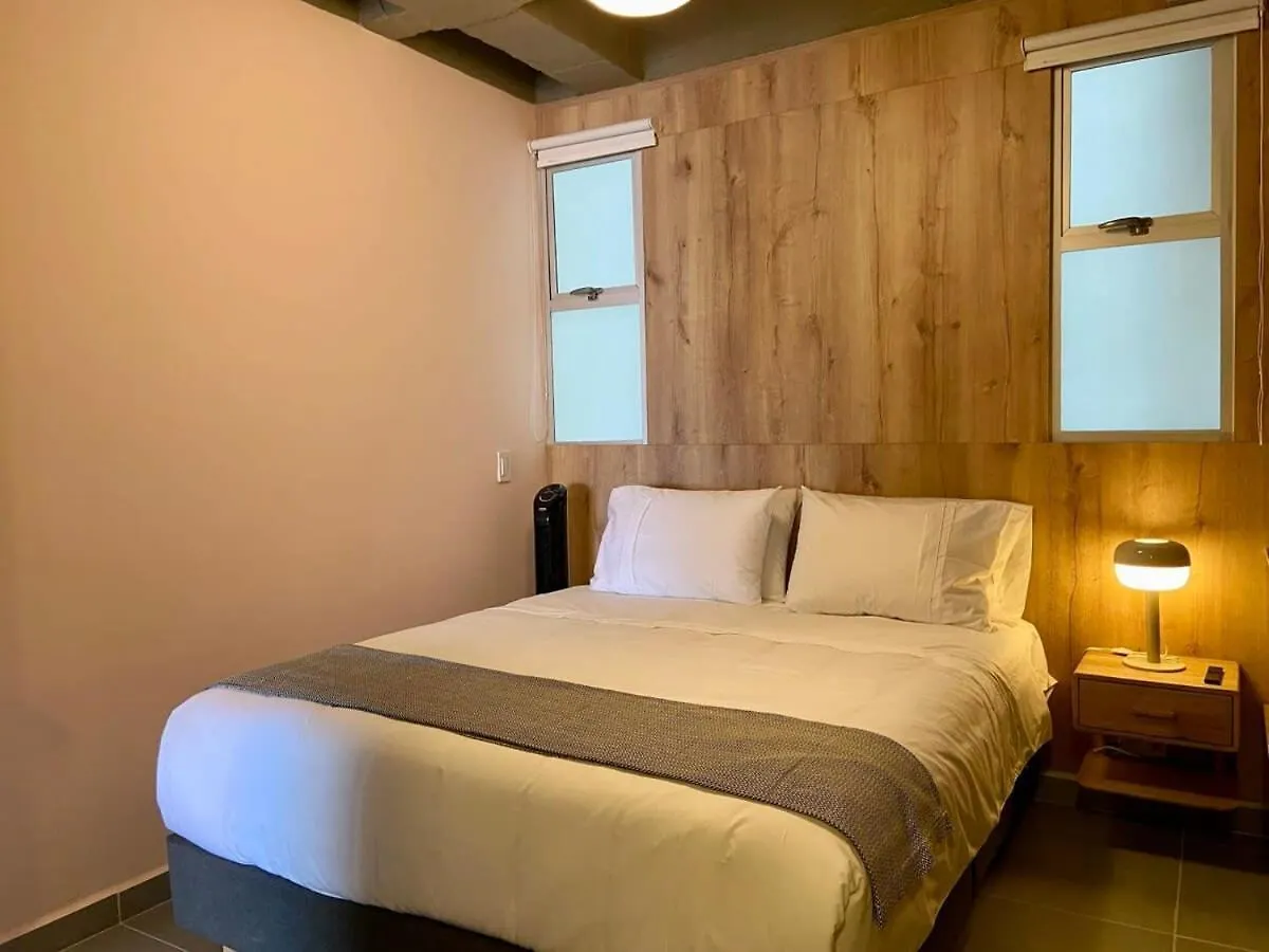 Captivating 2Br With Balcony In Laureles Medellin Apartment